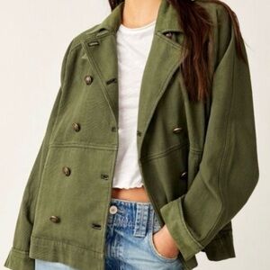 We The Free Viva Surplus Jacket NWOT
XS